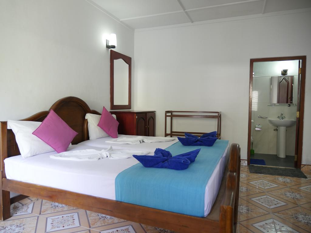 Ocean View Tourist Guest House At Negombo Beach المظهر الخارجي الصورة