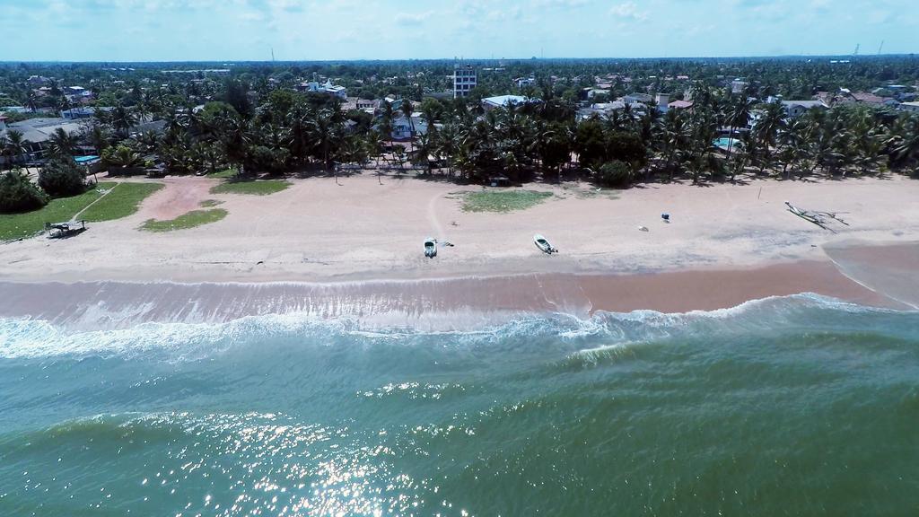 Ocean View Tourist Guest House At Negombo Beach المظهر الخارجي الصورة