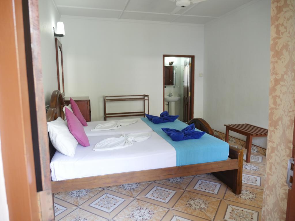 Ocean View Tourist Guest House At Negombo Beach Near The Airport المظهر الخارجي الصورة