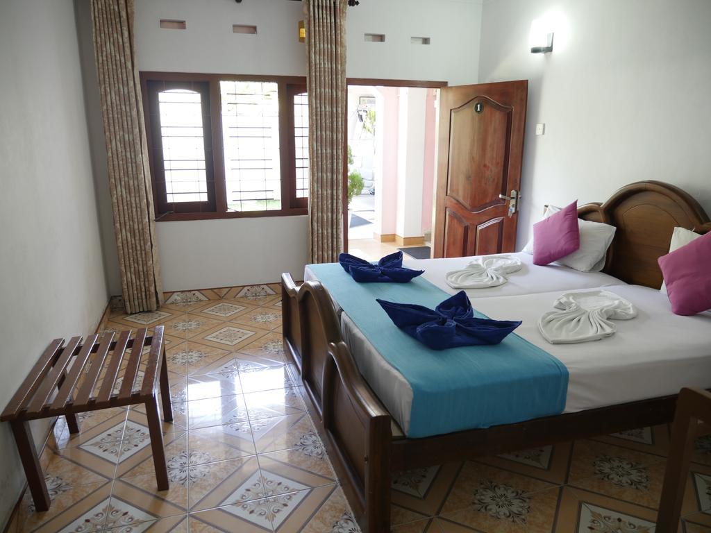 Ocean View Tourist Guest House At Negombo Beach المظهر الخارجي الصورة